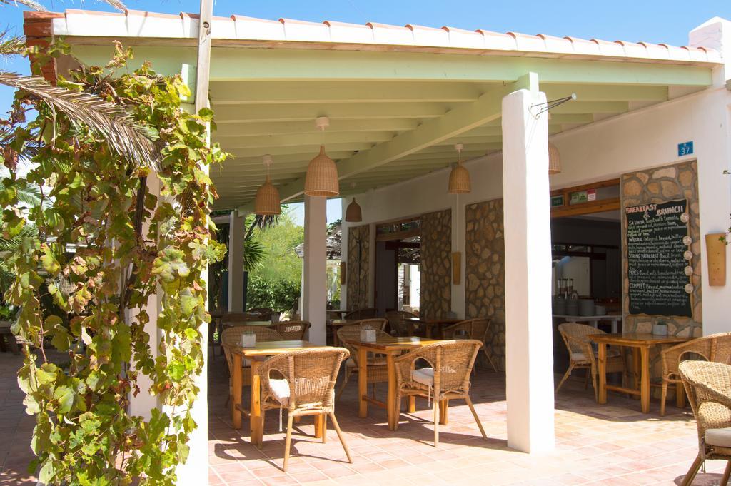Hostal Mayans Es Pujols Exterior photo